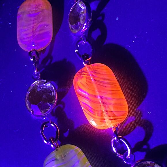 Yellow Swirl Glass Bead Crystal Gold-tone 2-strand Necklace UV Reactive GLOW VTG - Picture 5 of 16